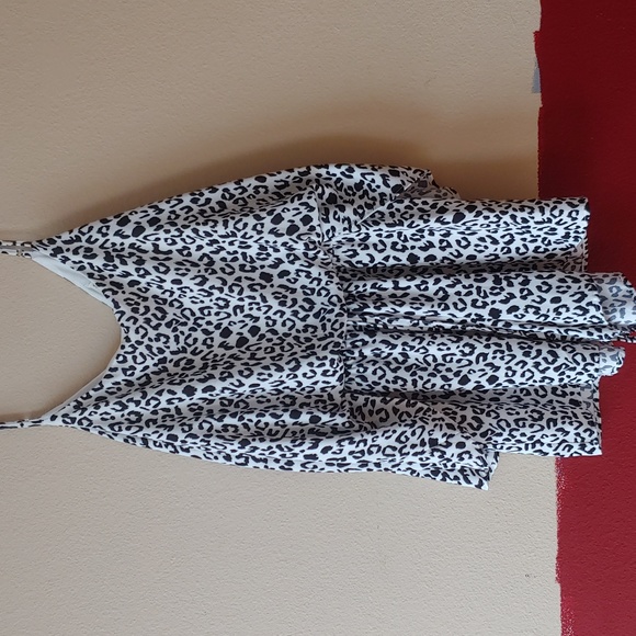 romper - Picture 1 of 3